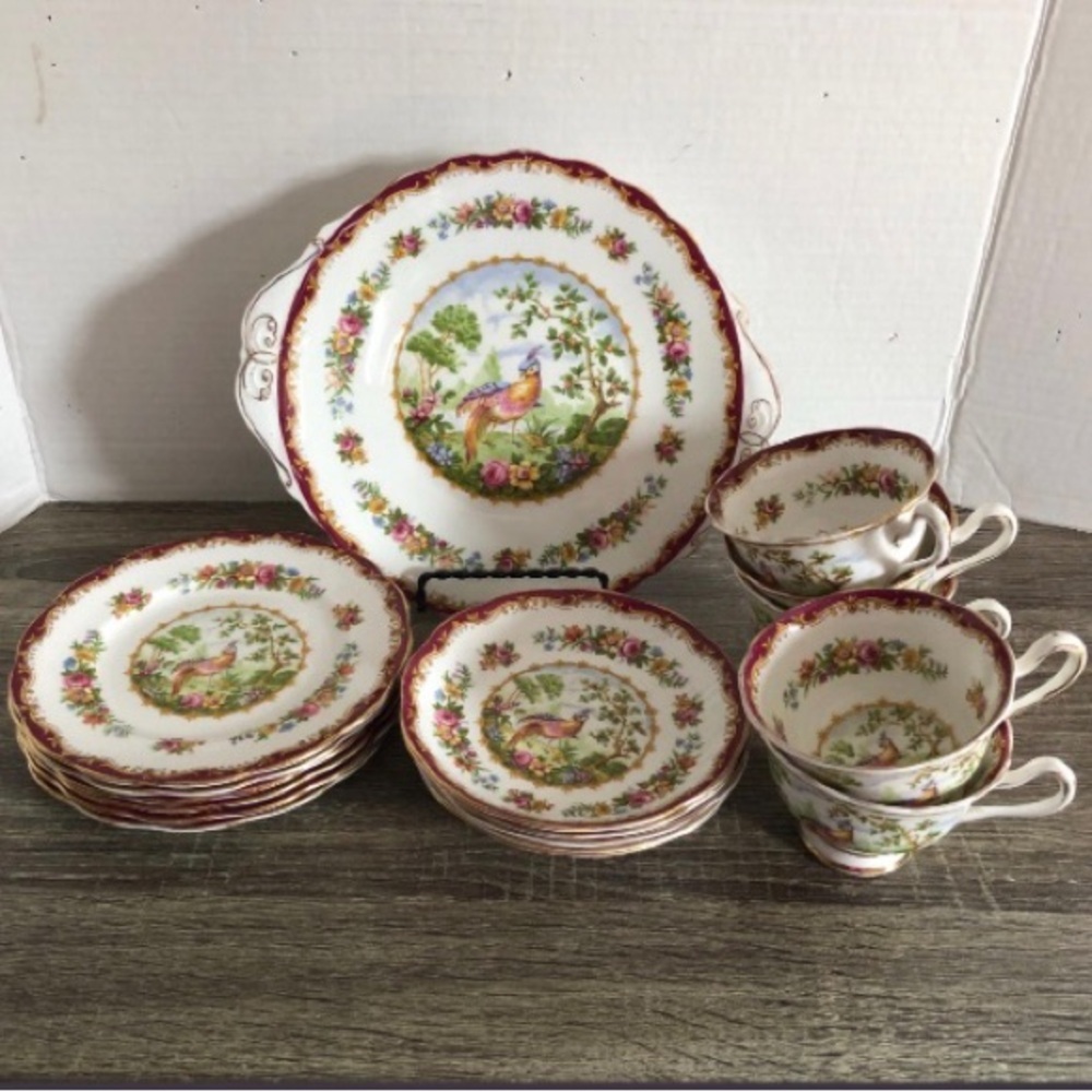 Vtg Royal Albert Chelsea Bird Dessert Set